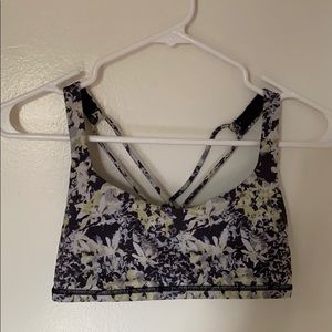 Sports bra lululemon